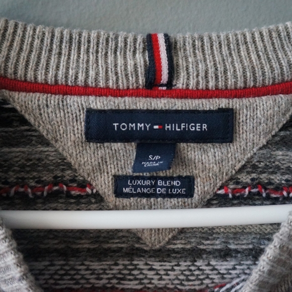 cropped tommy hilfiger sweater - Picture 4 of 4
